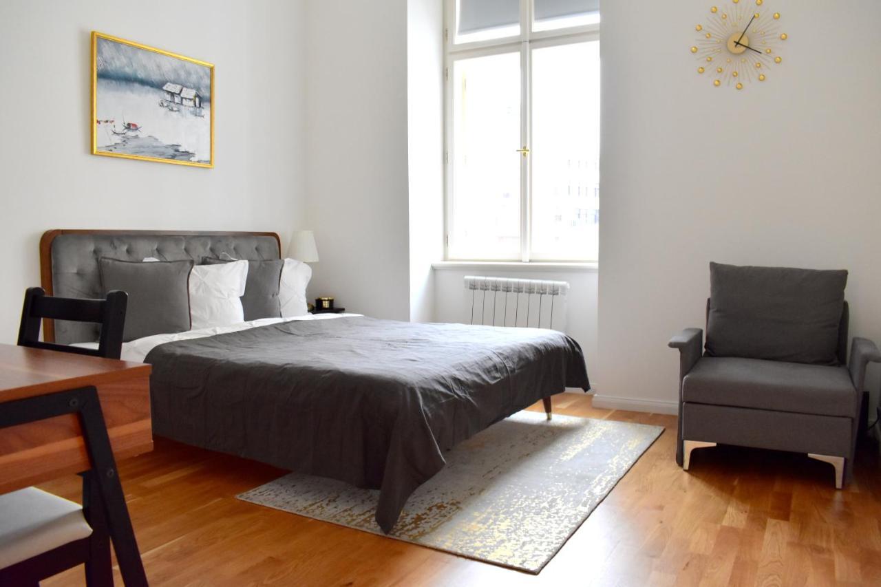 Lovely Apartment In Center Praha Eksteriør bilde